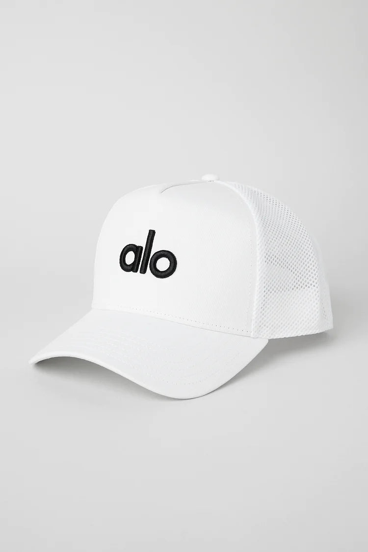 District Trucker Hat - White/Black – Alo Yoga Mexico