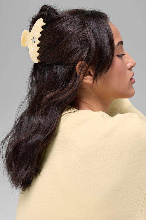 90's Claw Clip - Candlelight Yellow Shell