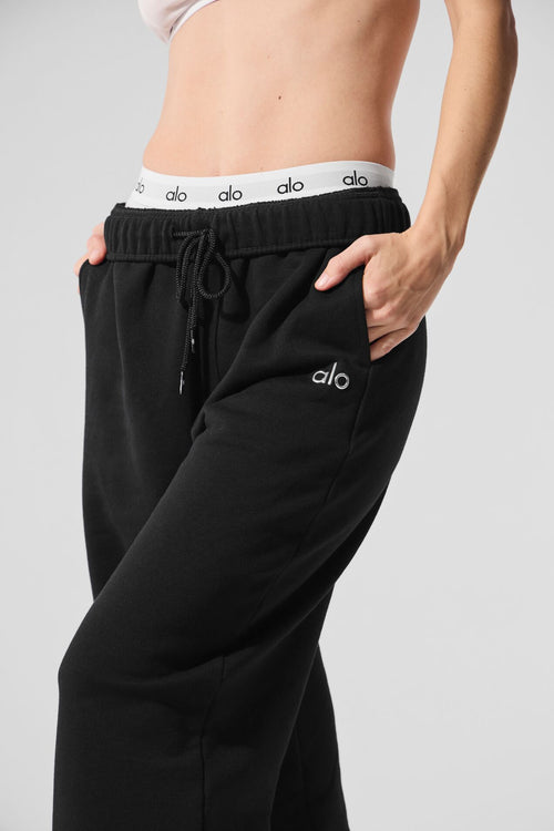 Accolade Straight Leg Sweatpant - Black