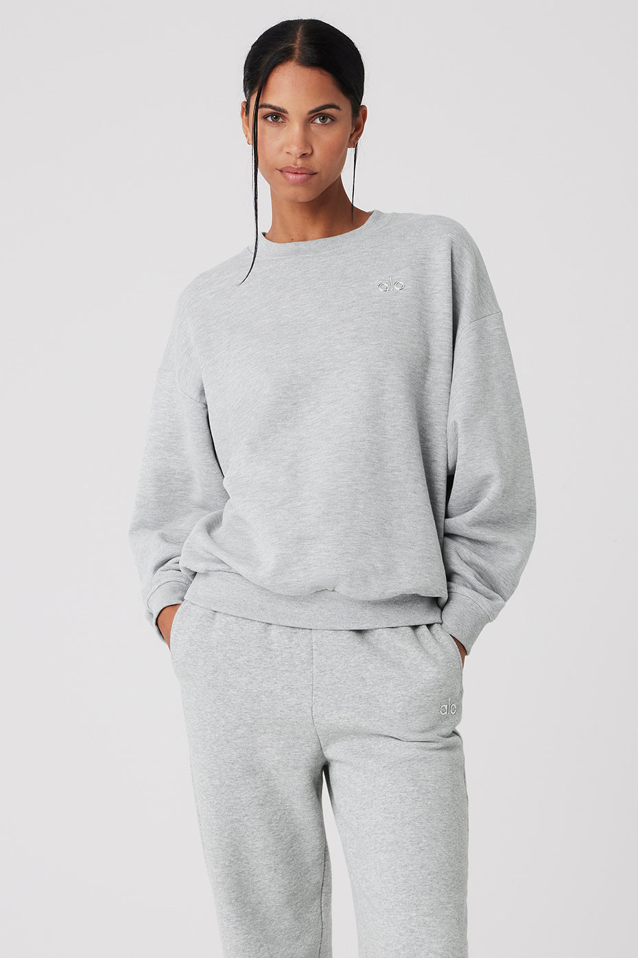 Accolade Crew Neck Pullover ヘザーグレー　XS Accolade Crew Neck Pullover - Athletic Heather Grey – Alo Yoga Mexico