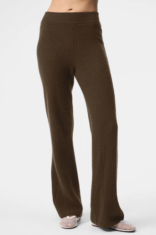 Cashmere High-Waist Plush Waffle Pant - Espresso