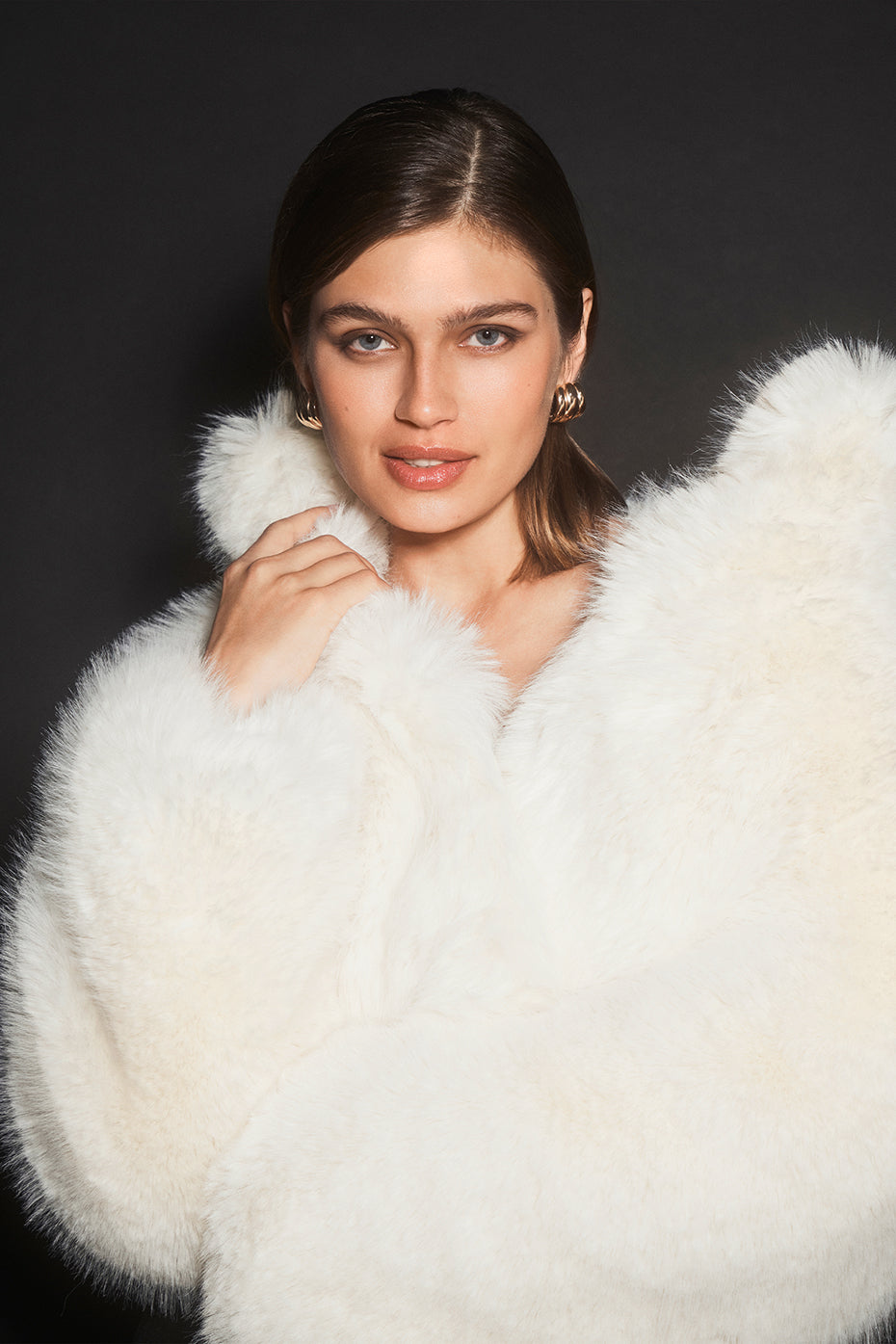 Opulent Faux Fur Cropped Jacket - Ivory – Alo Yoga Mexico