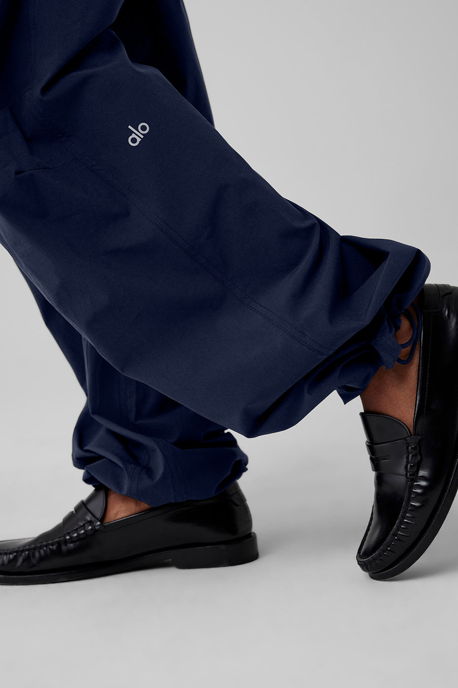 Megastar Cargo Pant - Navy – Alo Yoga Mexico