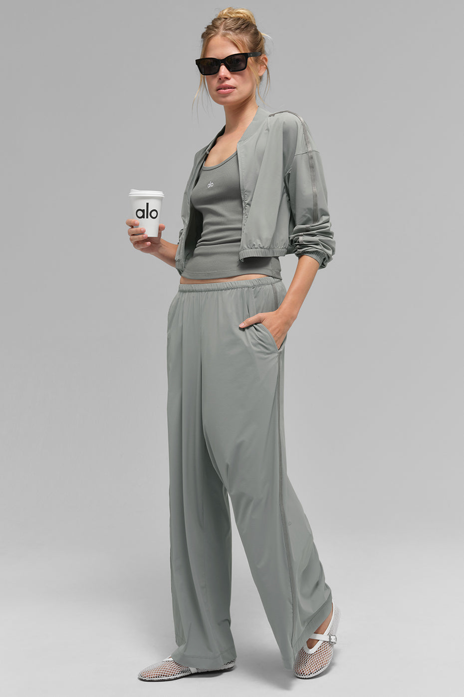 Breezy Wide Leg Pant (Regular) - Lunar Grey – Alo Yoga Mexico
