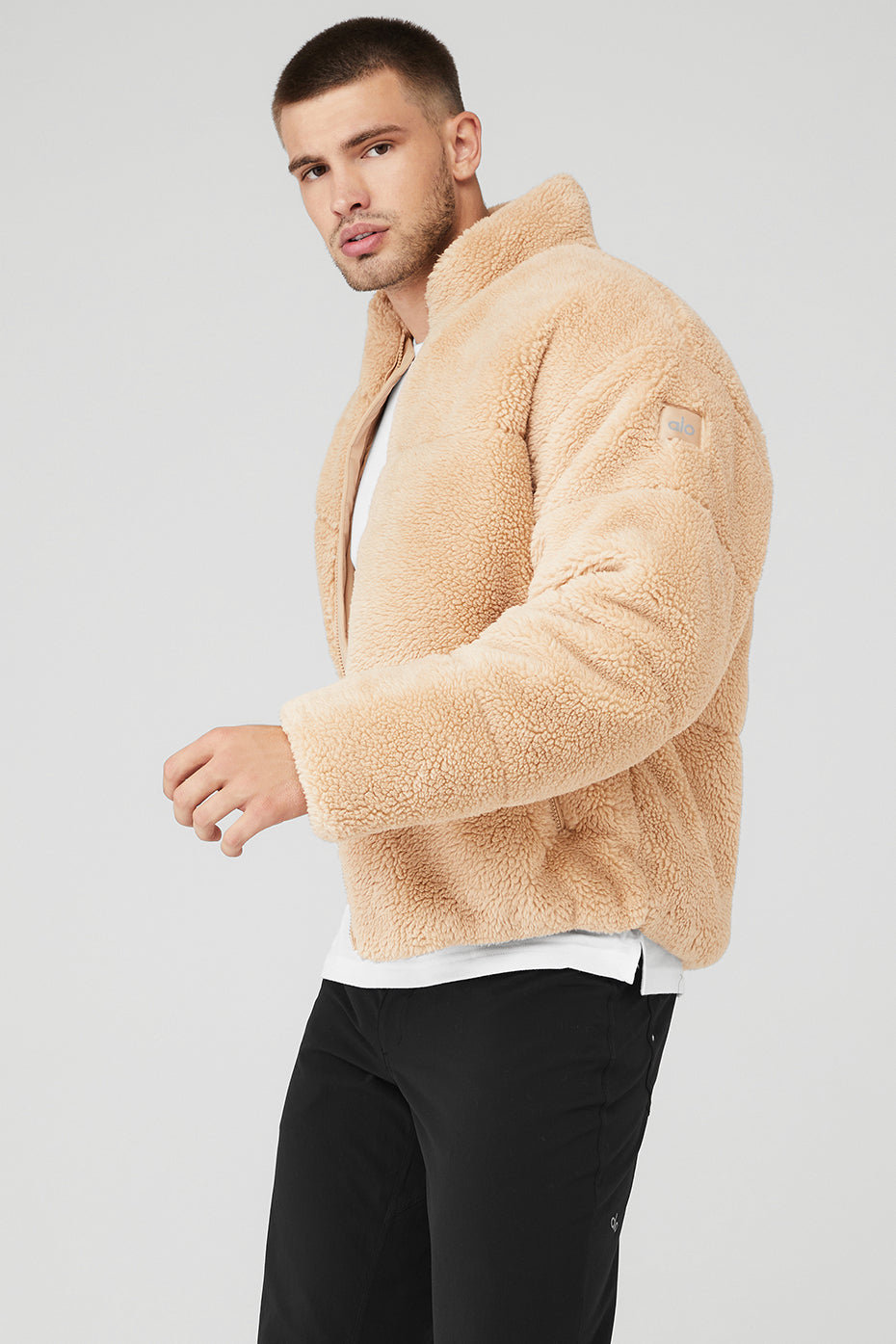 ☆Alo Yoga☆ SHERPA  ANGEL PUFFER ジャケット Sherpa Snow Angel Puffer - Ivory | Alo Yoga