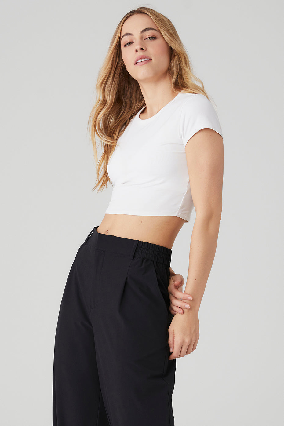 Alosoft Crop Finesse Short Sleeve - White – Alo Yoga Mexico
