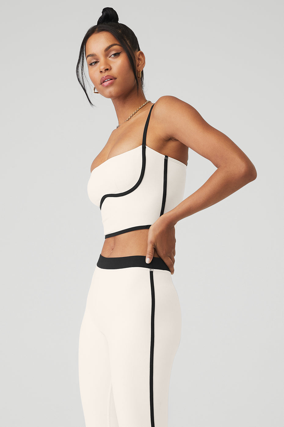 Airbrush Streamlined Bra Tank - Ivory/Black – Alo Yoga Mexico